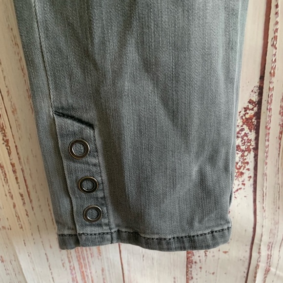 “Onyx Wash” Grey Slim Fit Ankle-Snap Jeans  • 8 Tall  { J. Jill } - Picture 5 of 9